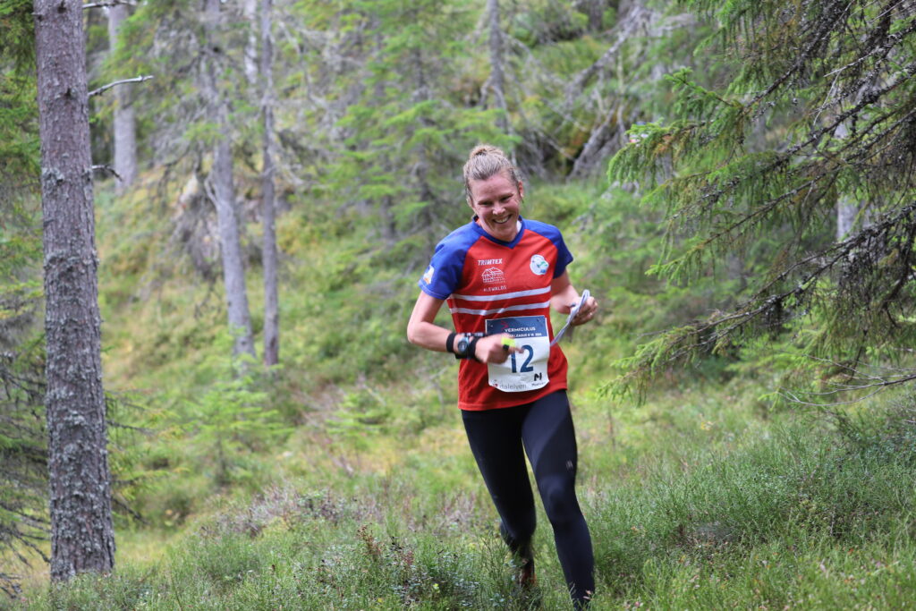 Helena Bergman springer Swedish League tävling 10